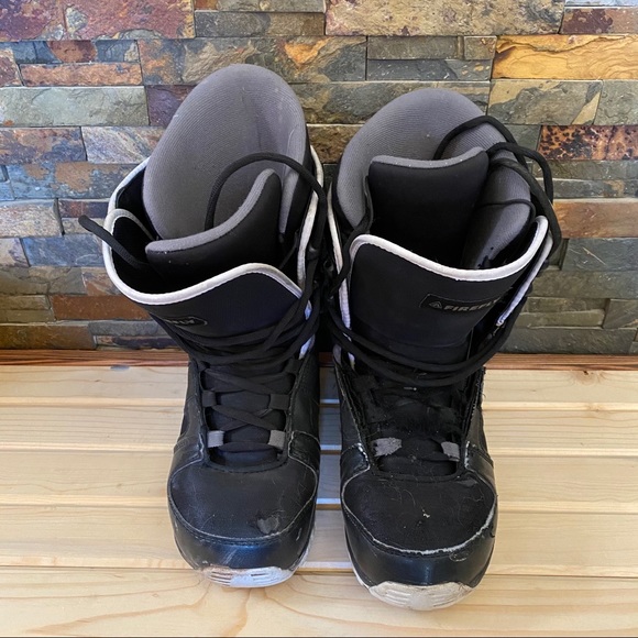 firefly boots snowboard